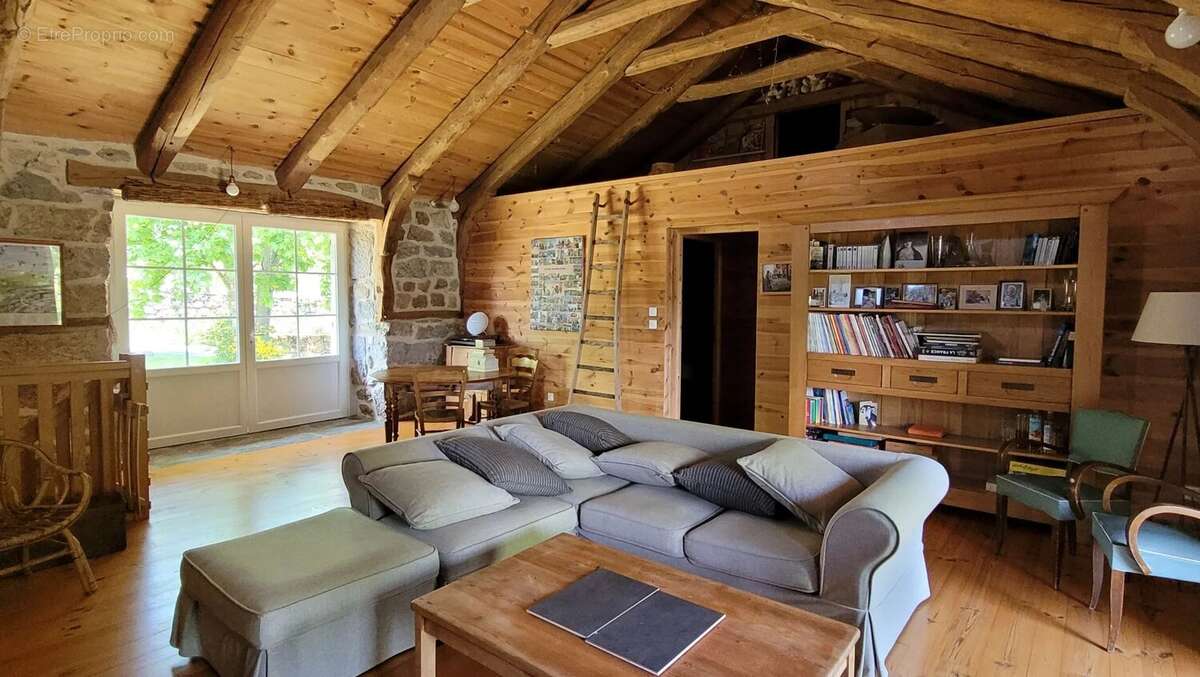 Maison à MAZET-SAINT-VOY