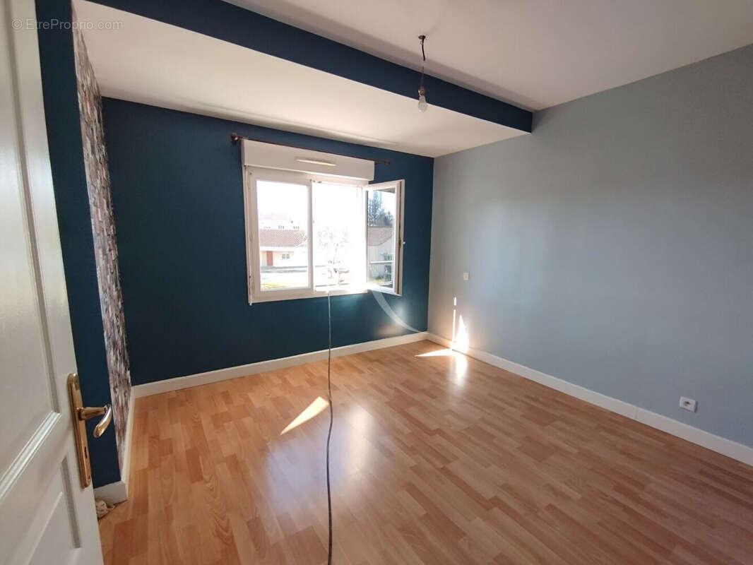 Appartement à SAINTES