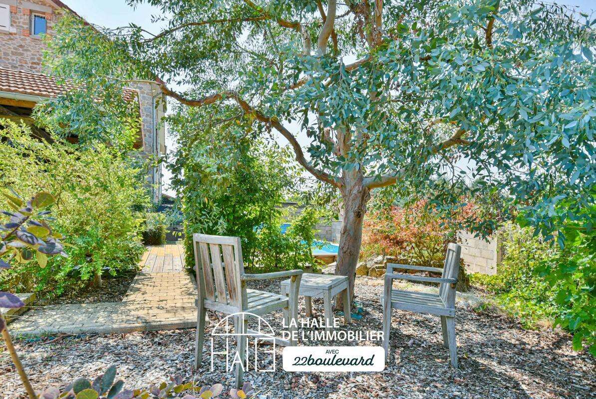 Maison 143 m² à Le Palais-Sur-Vienne  - photo 14