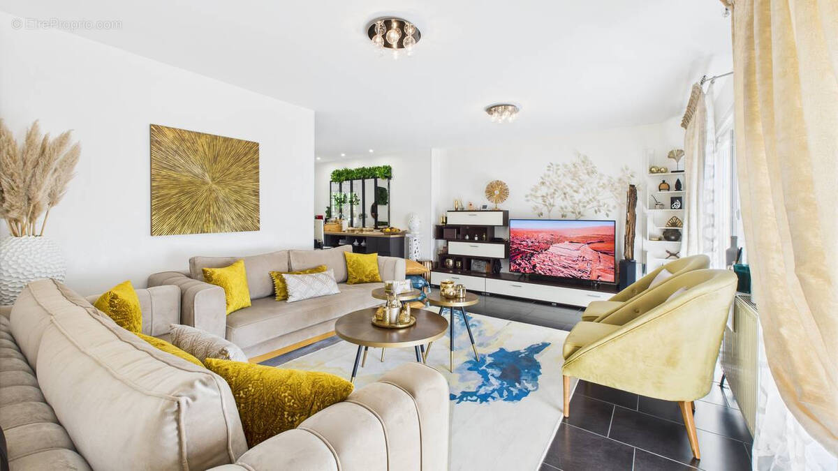 Maison à SAINTRY-SUR-SEINE