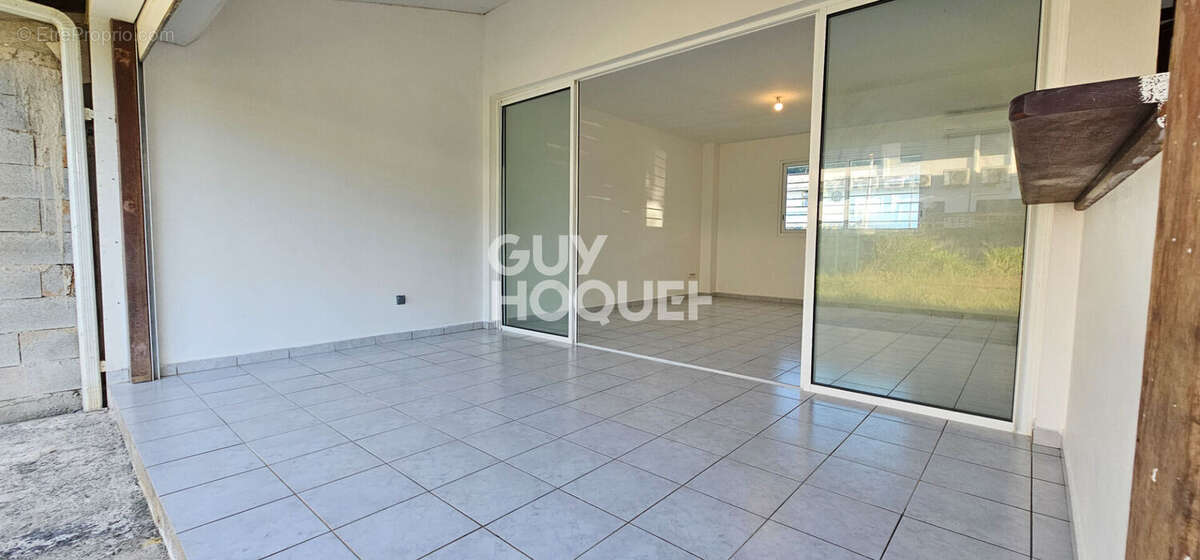 Maison à REMIRE-MONTJOLY