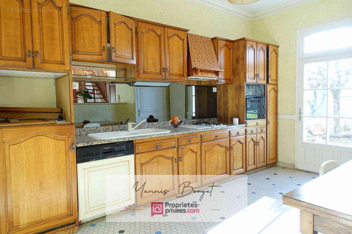 Maison à LES BROUZILS