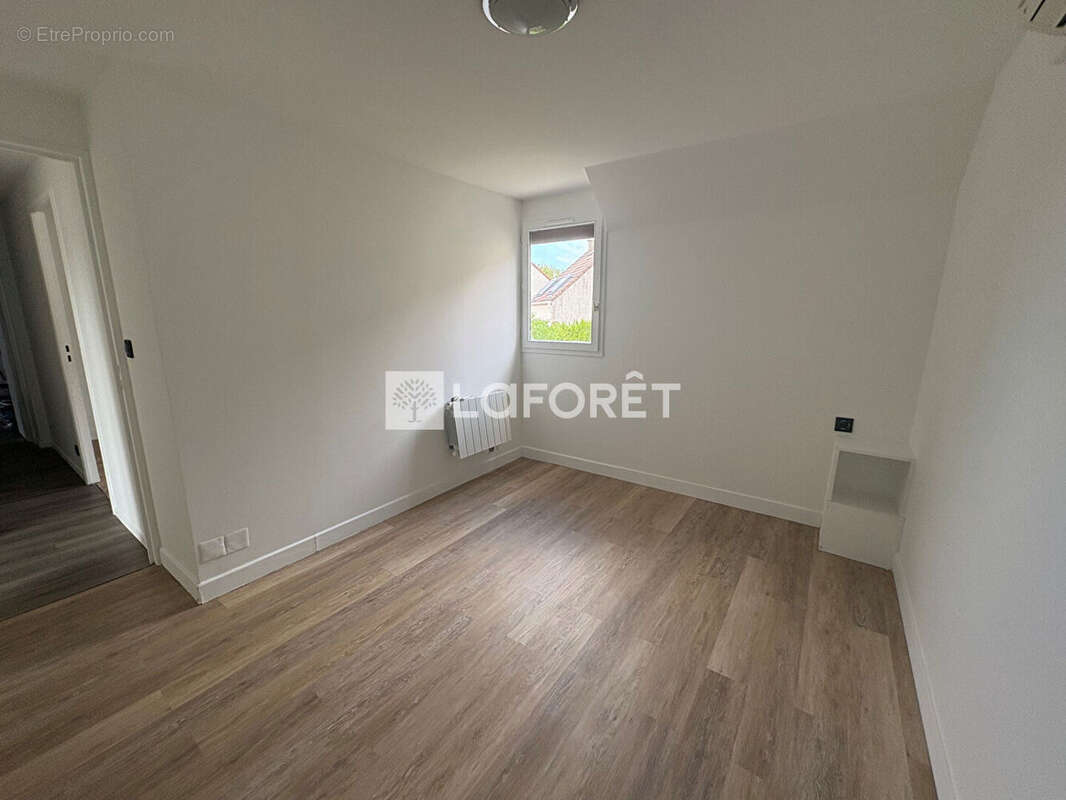 Maison Pontault Combault 6 pièce(s) 90 m2 - photo 5