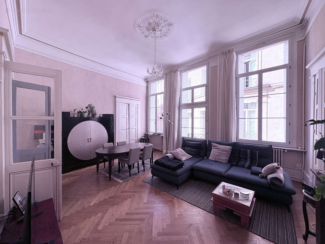 Montpellier Écusson Ancien courrier. Magnifique appartement bourgeois & familial dans la plus belle rue de l'é - photo 14