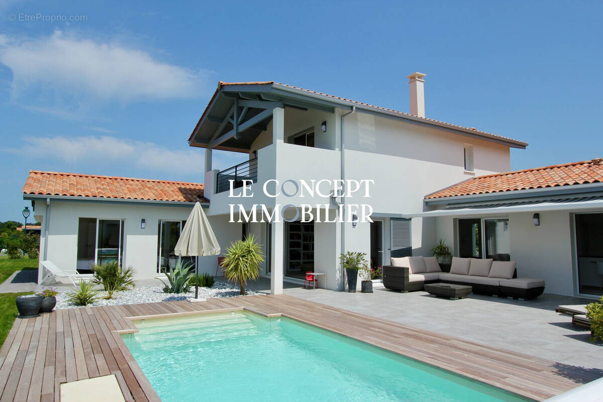 Maison à BASSUSSARRY