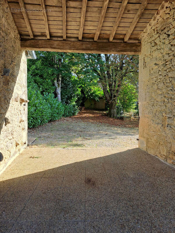 Maison à RAUZAN