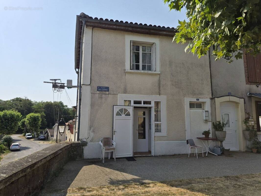 F1 - Maison à TRIE-SUR-BAISE