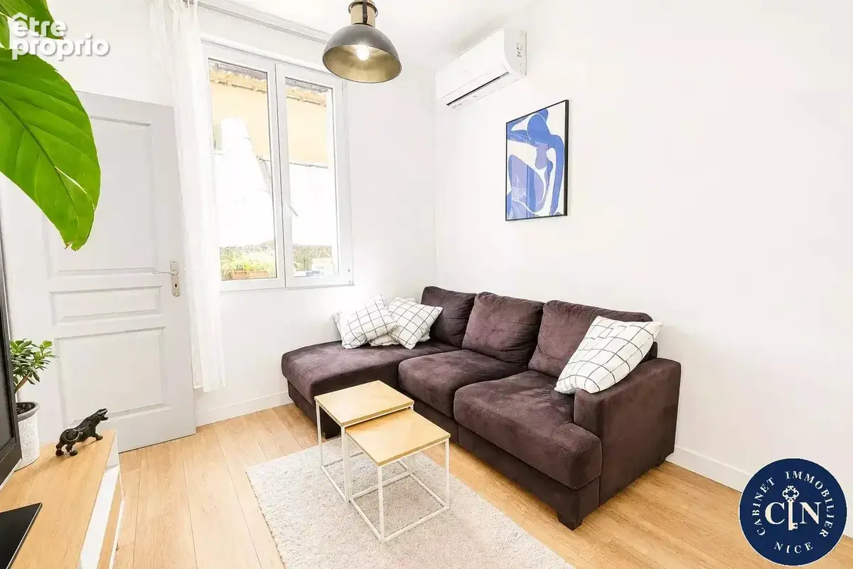 Appartement 2 pièces 30 m² à vendre à Nice (06300) - photo 2