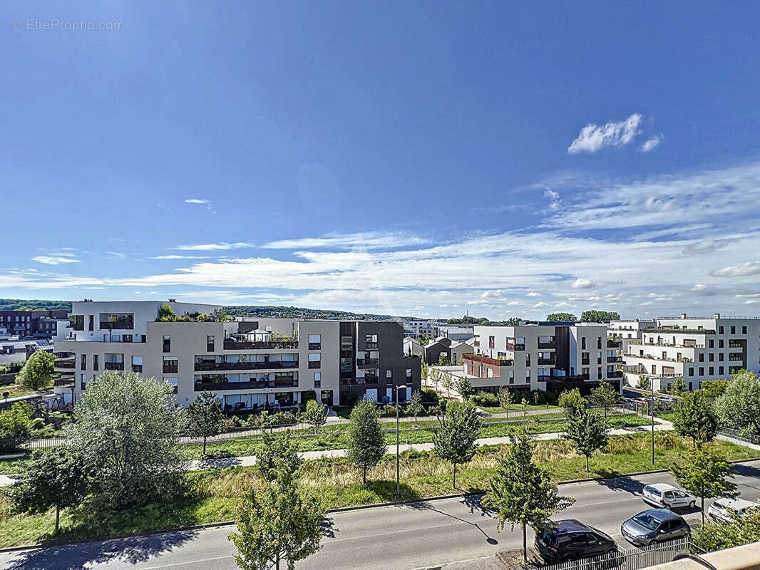 Appartement à SAINT-CYR-L'ECOLE