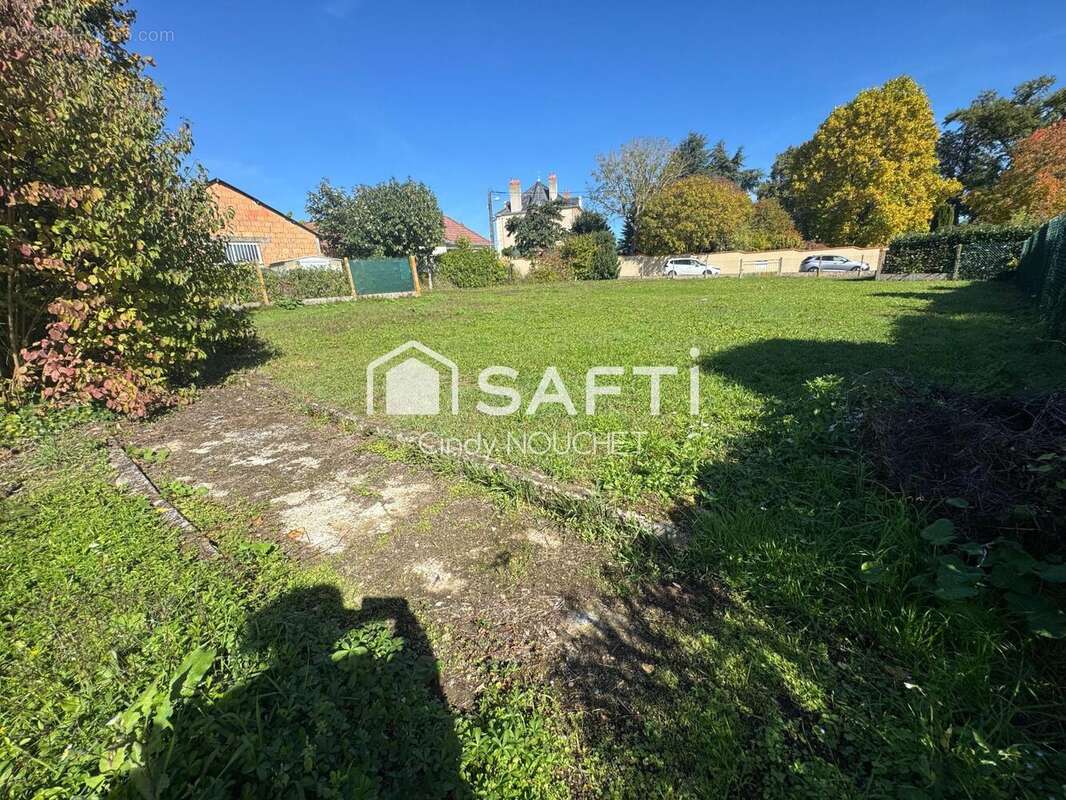 Photo 4 - Terrain à LA CHAPELLE-D'ALIGNE