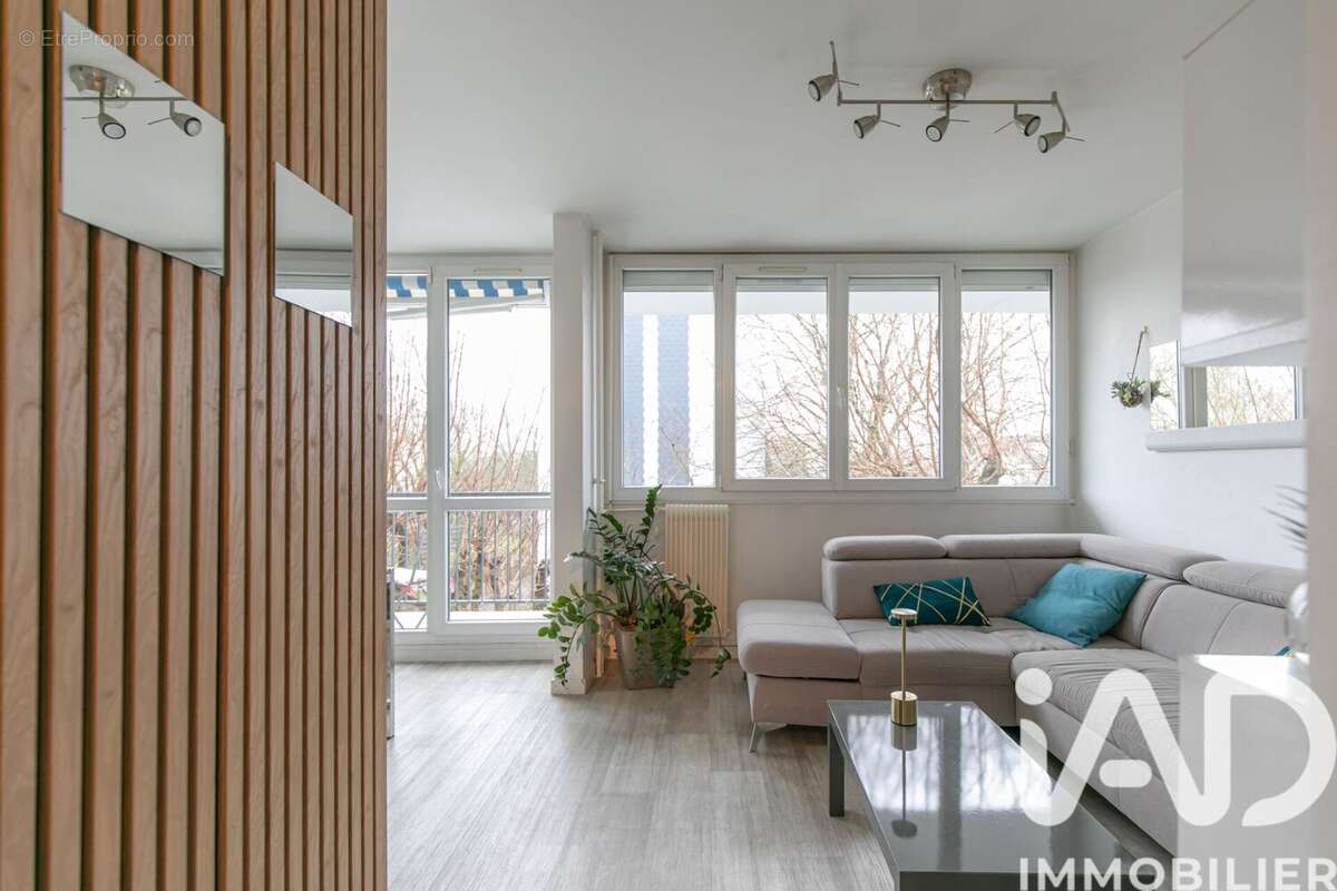 Photo 2 - Appartement à NEUILLY-SUR-MARNE