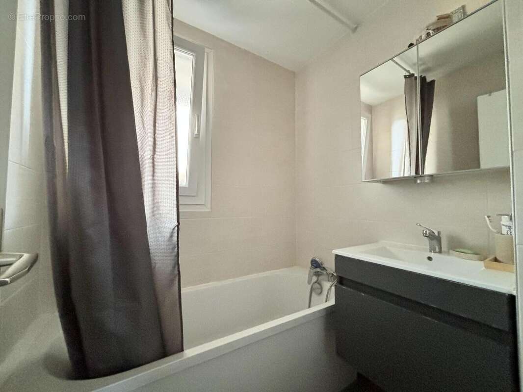 n°3 - Appartement à FONTAINE