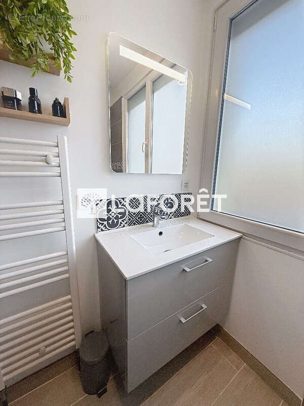 Maison à SAINT-ETIENNE-DU-ROUVRAY