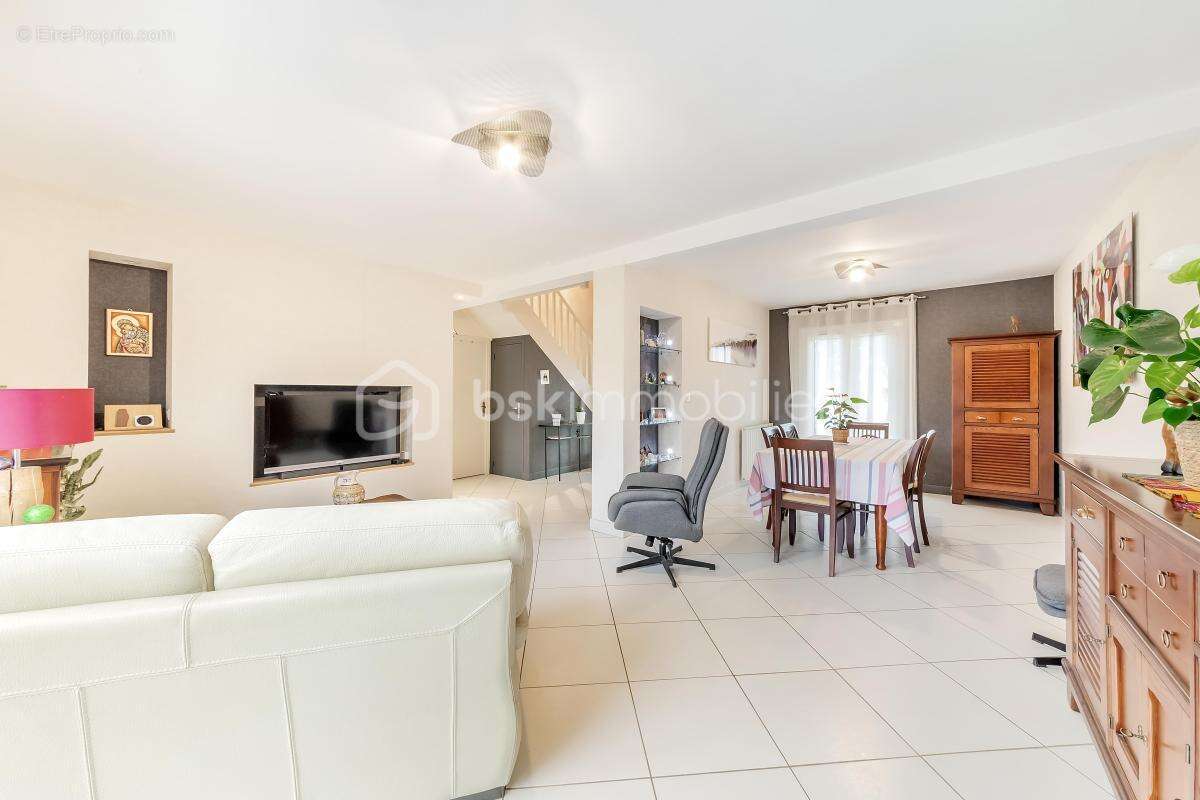 Maison à SERVON-SUR-VILAINE