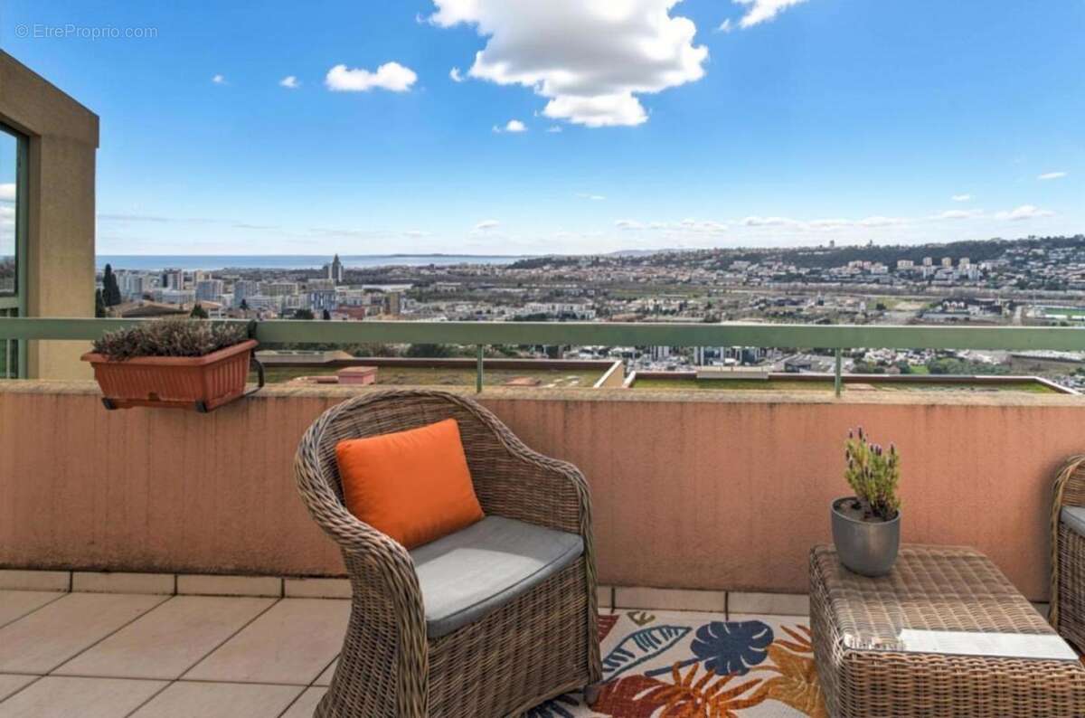 Appartement à NICE