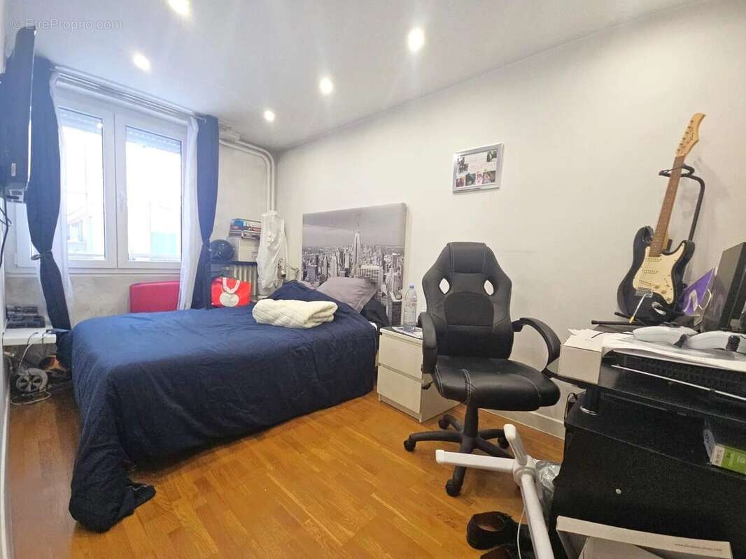 Appartement à PARIS-12E