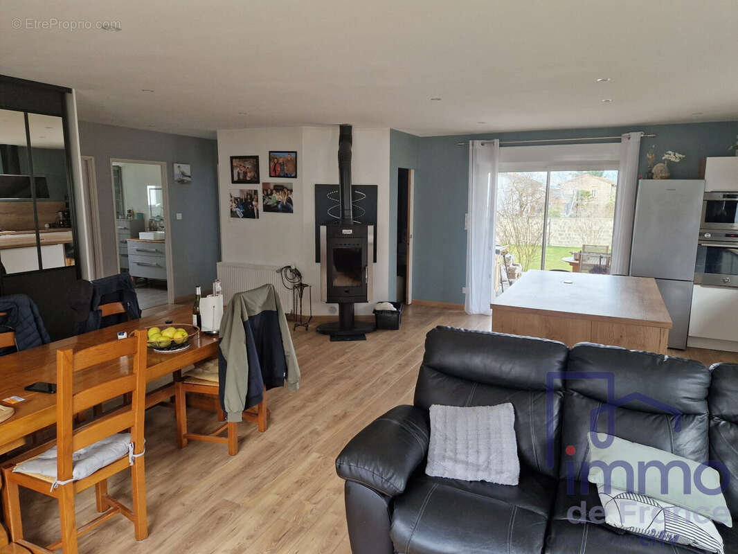 Maison 120 m² à Montbrison  - photo 6