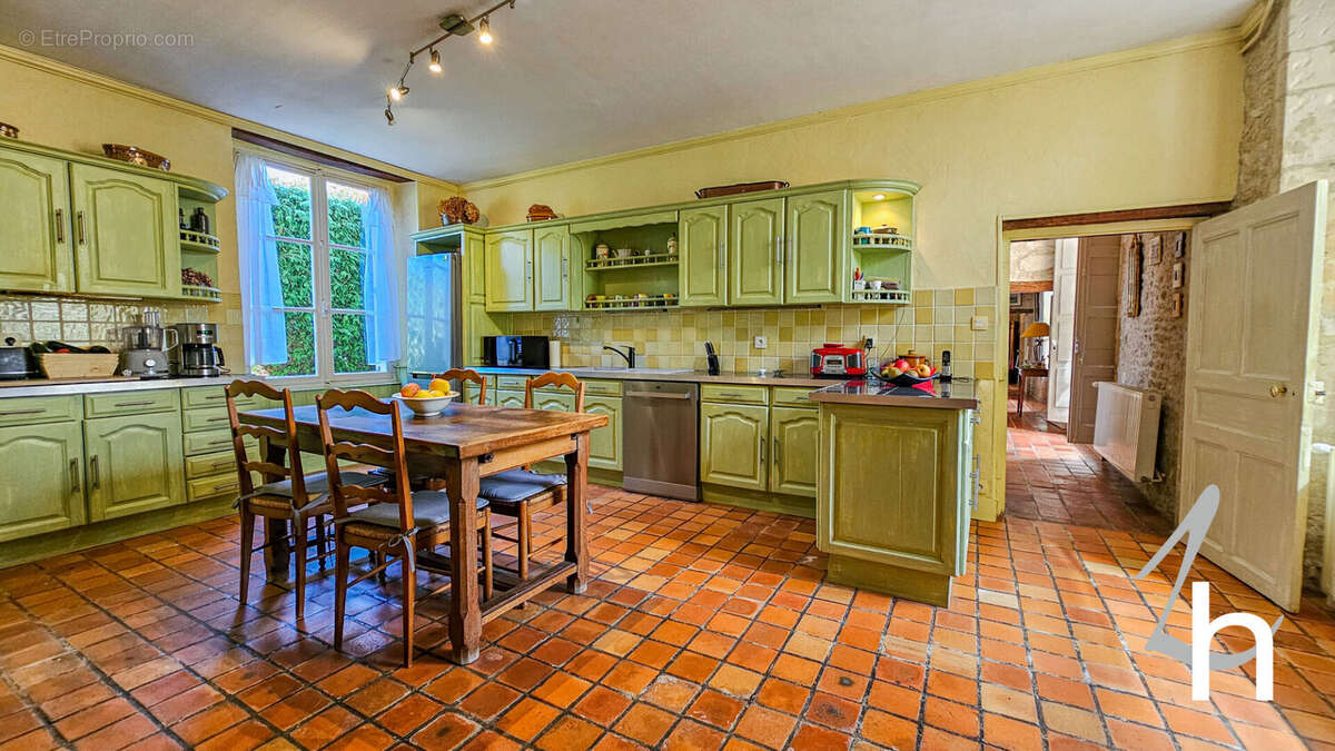 Maison à FIERVILLE-BRAY