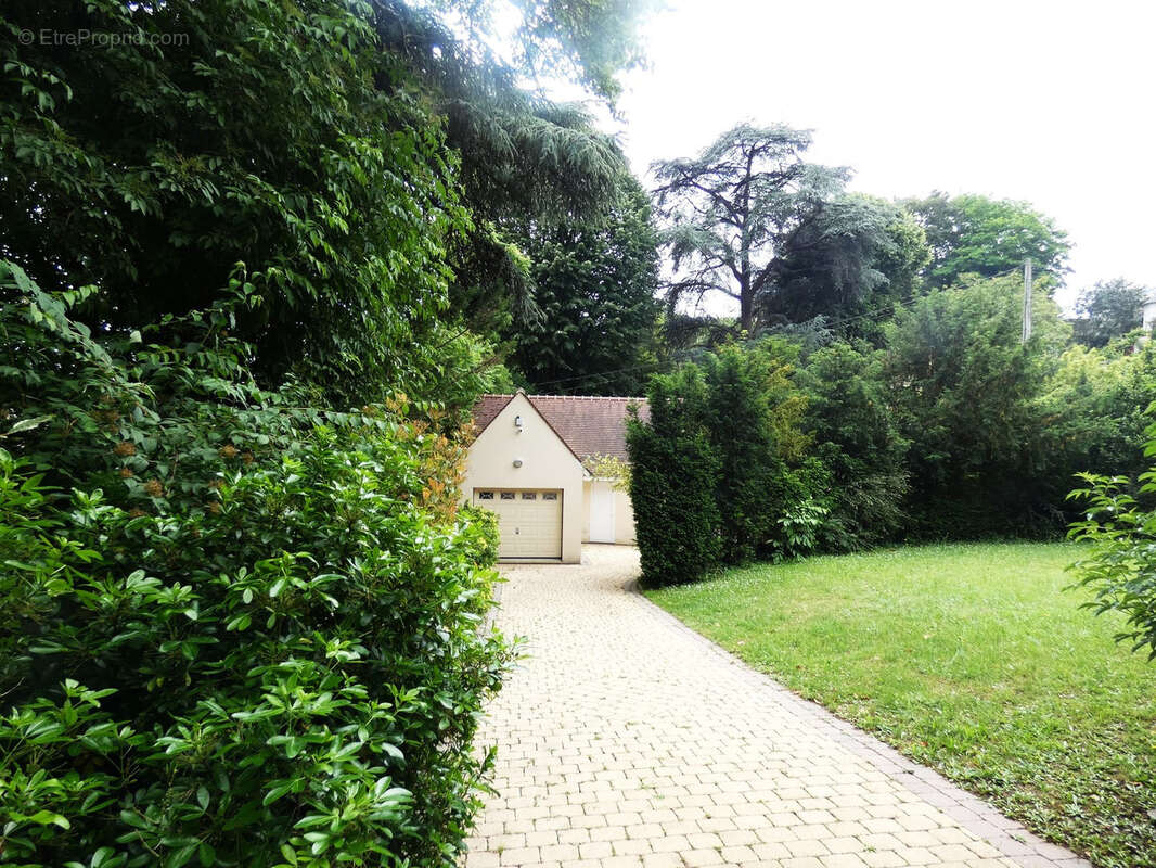 Maison à PONTOISE