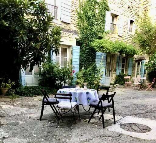 Maison à SAIGNON