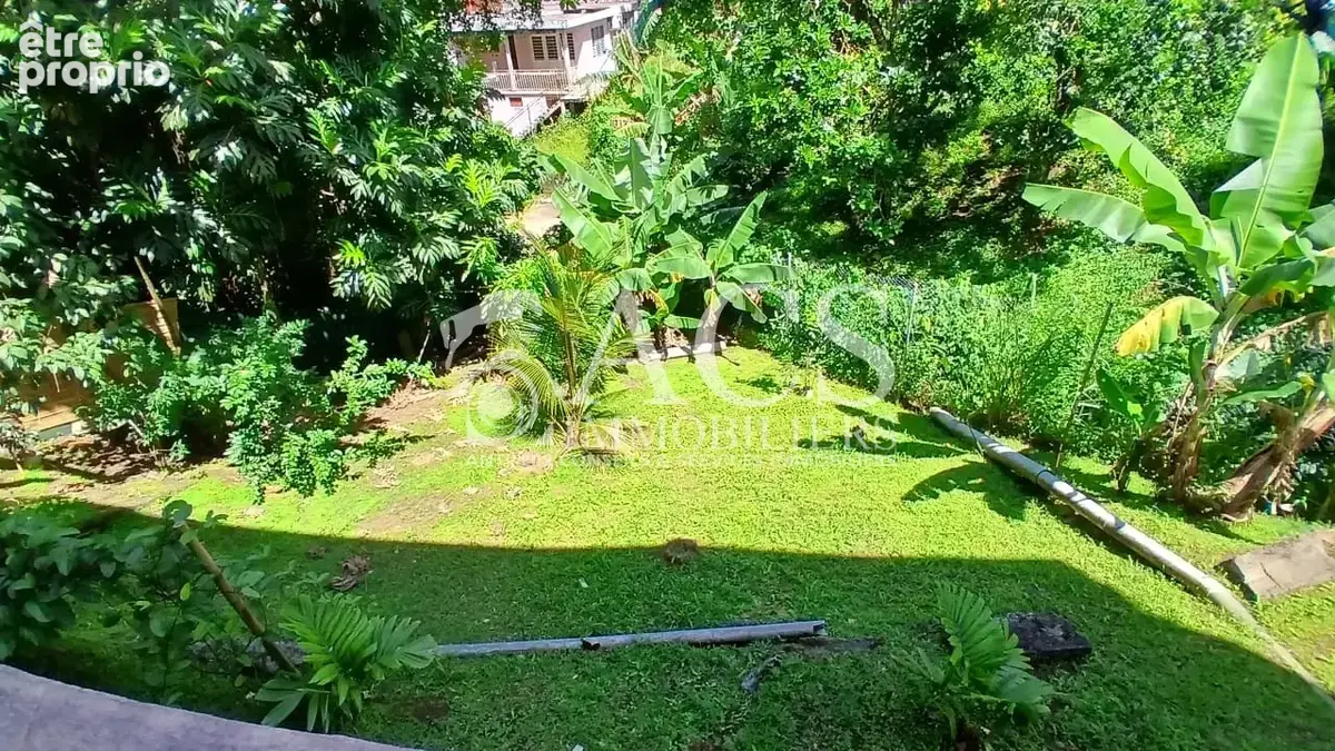 Maison F3 + F2 avec jardin, à Ravine-vilaine - photo 2