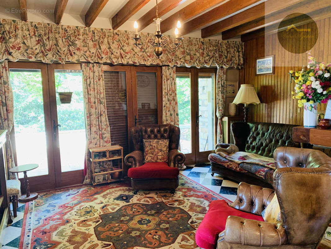 Maison à CHEROY