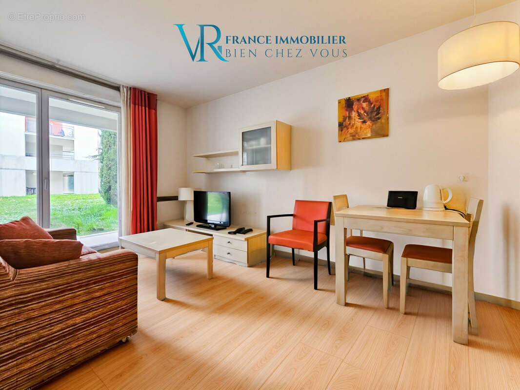 Studio (t1 bis) 31m2 - terrasse & parking privatif - photo 4