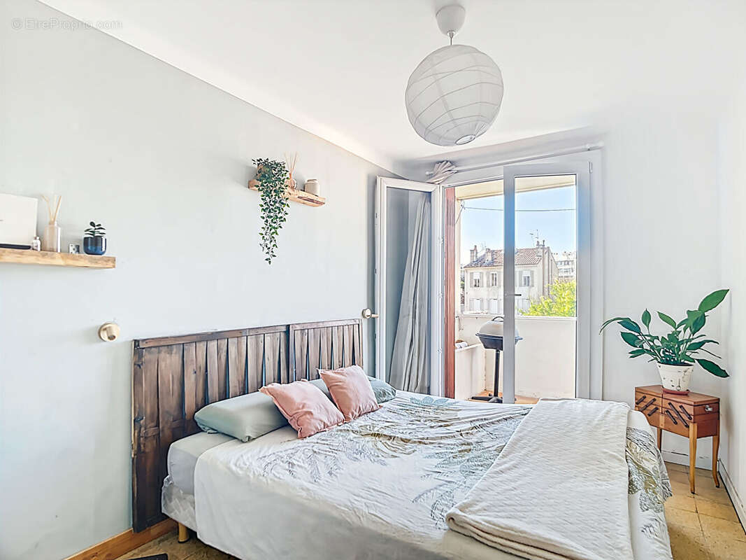 Appartement à MARSEILLE-10E