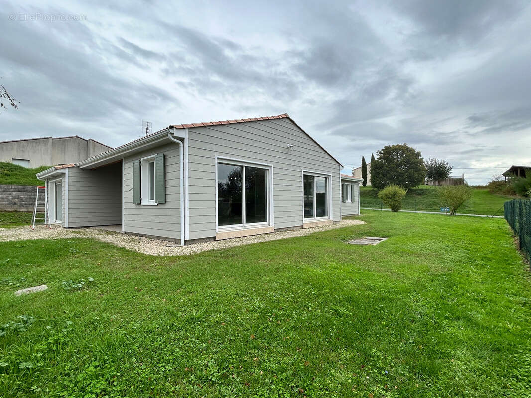 Maison à SAINT-MAIGRIN