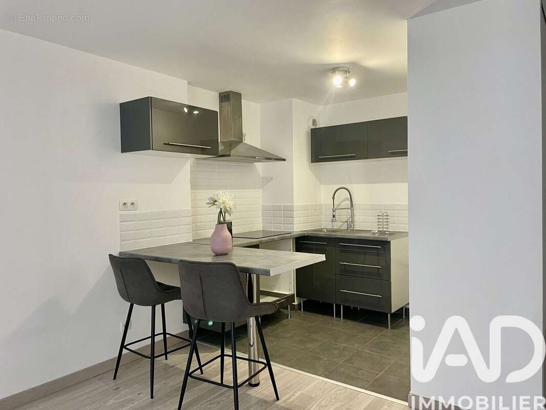 Photo 2 - Appartement à MOISSY-CRAMAYEL