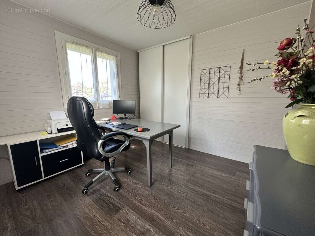 Belle maison d'architecte de 196 m² - photo 4