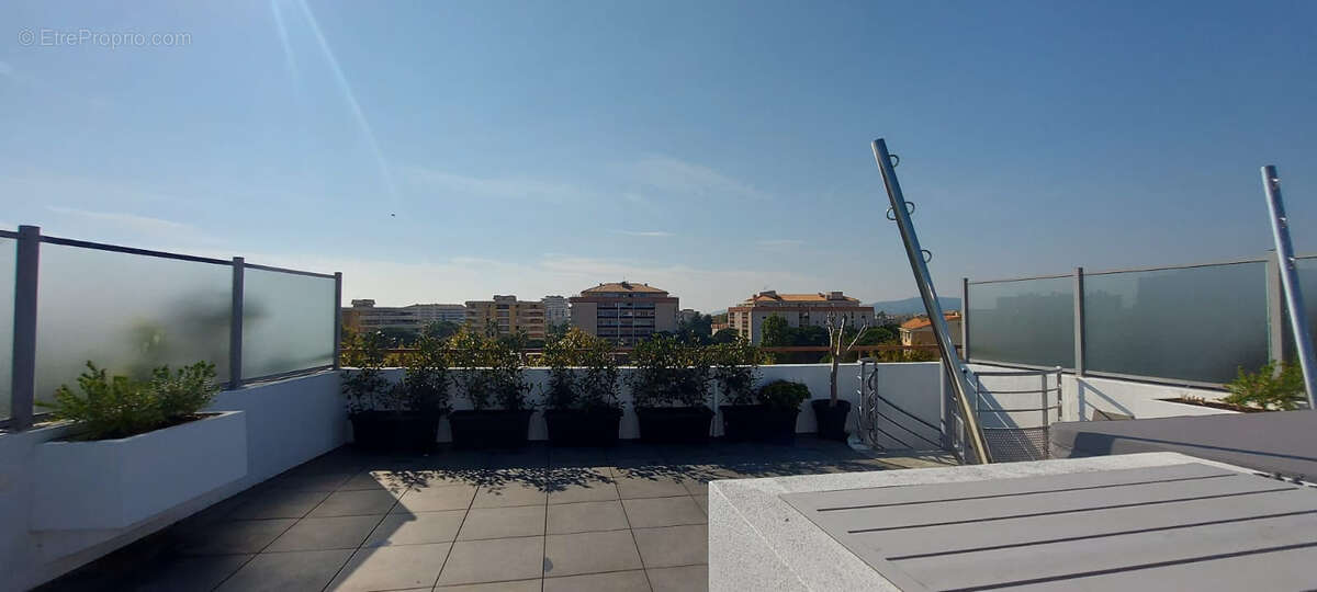 Appartement à FREJUS