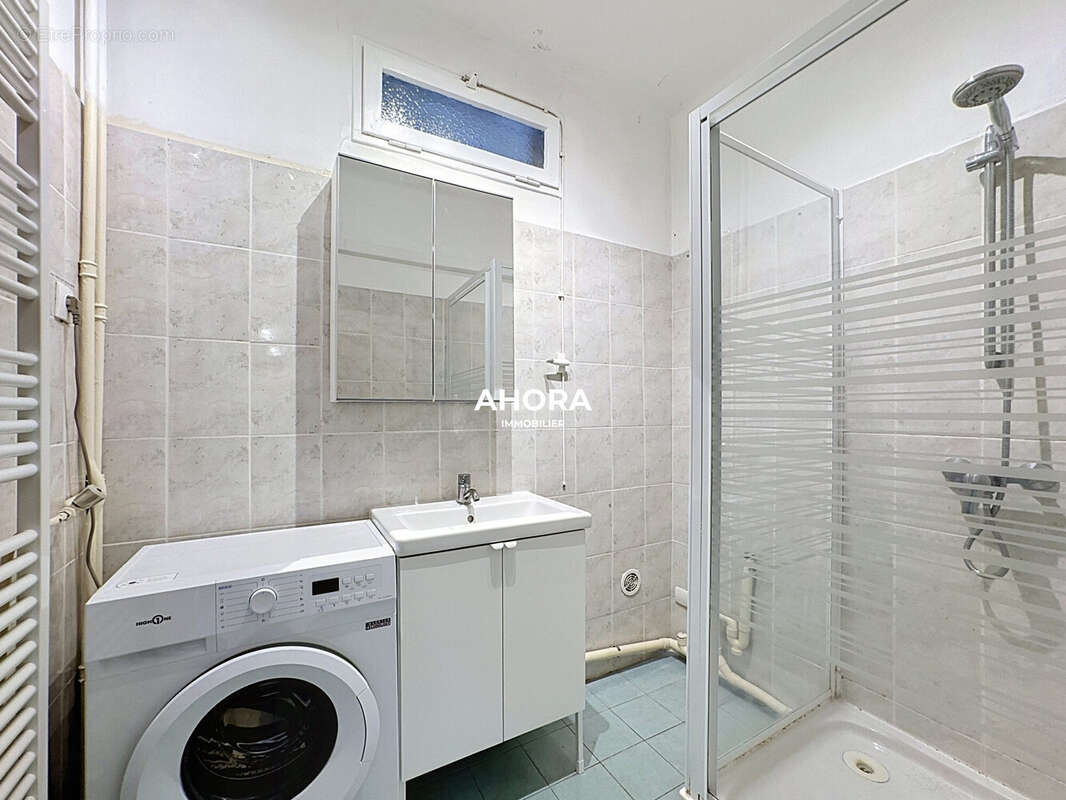 Appartement 57 m² à Marseille-8e  - photo 6