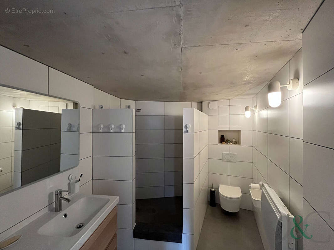 Maison à BORMES-LES-MIMOSAS