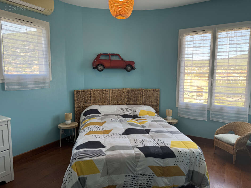 Maison à CARQUEIRANNE