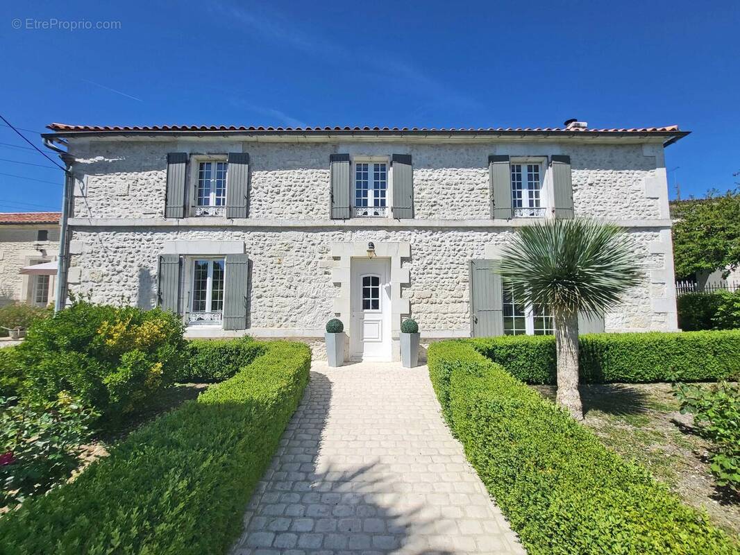 Maison à BOUTEVILLE