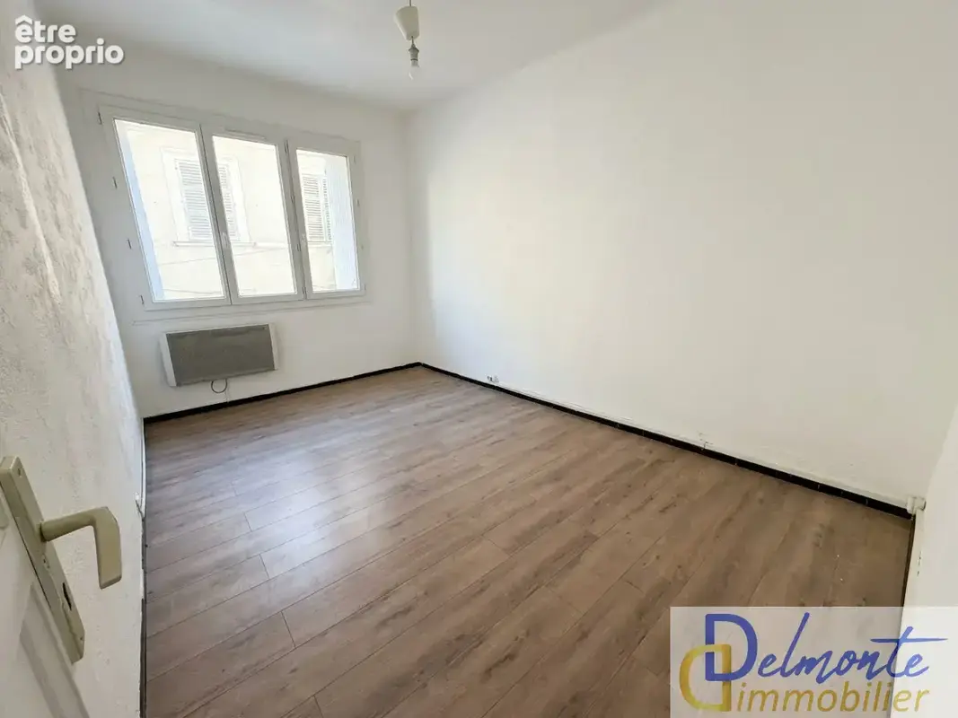 T2 traversant de 54,60 m2 avec loggia   Centre-ville   Fort potentiel locatif - photo 2