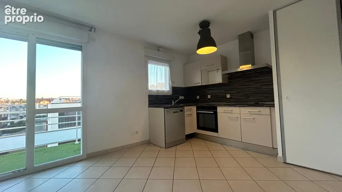 Appartement 2 pièces 45 m² à vendre à Etrembieres (74100) - photo 2