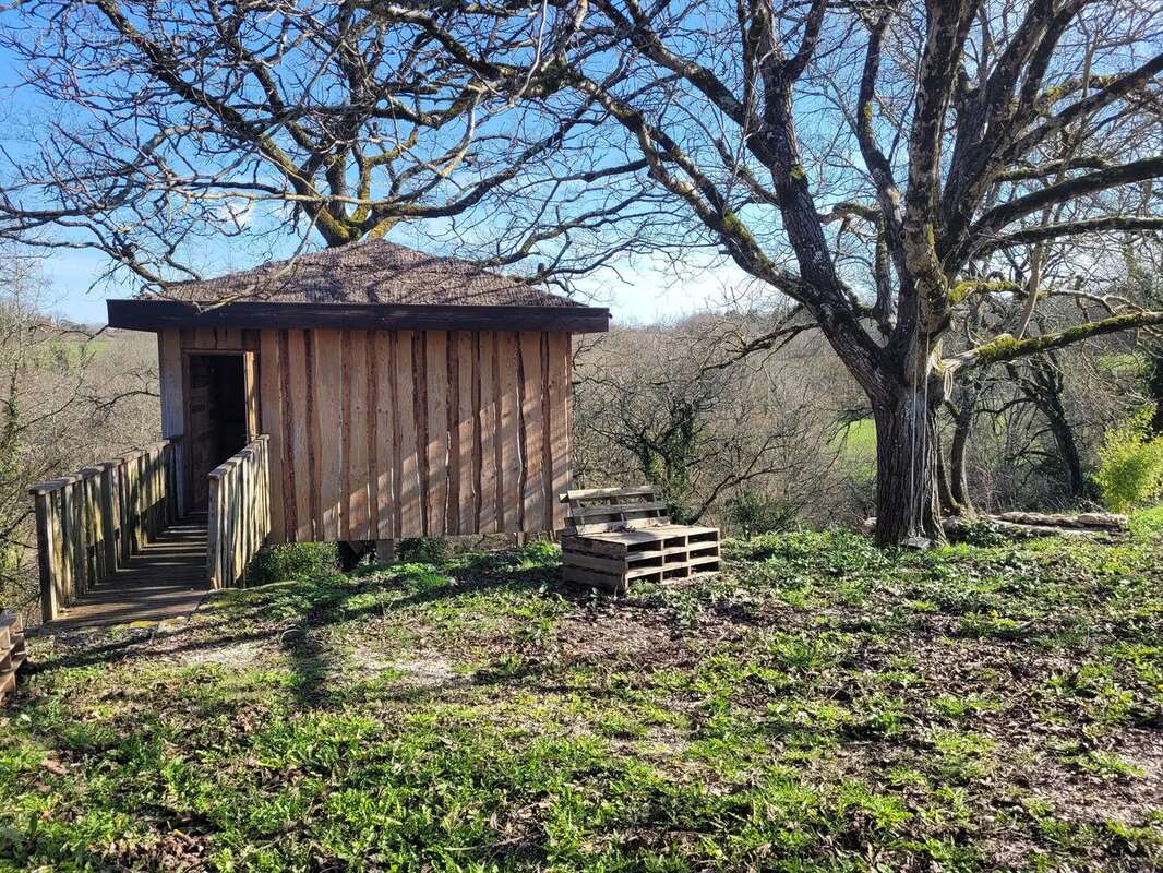 Maison à MONTAIGU-DE-QUERCY