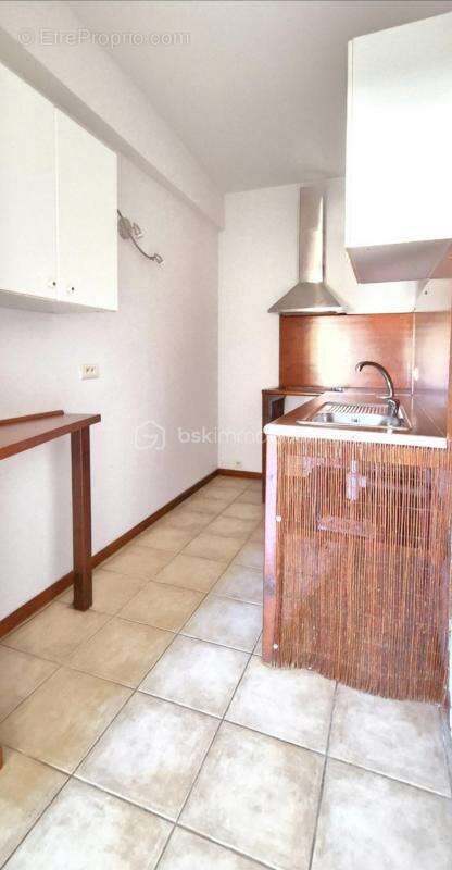 Appartement à NEOULES