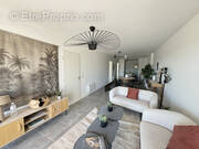 Appartement à MAUGUIO