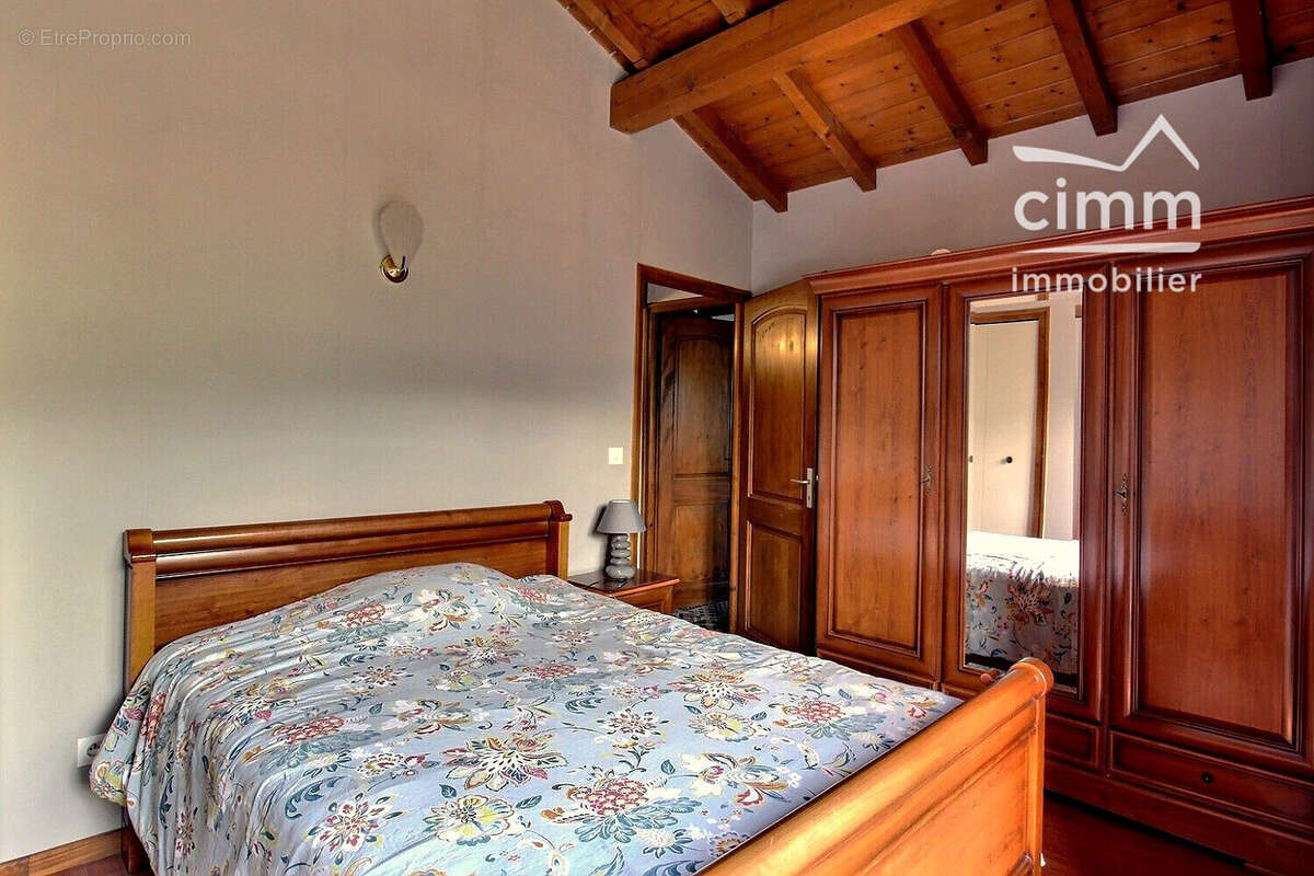 Maison 130 m² à Domancy  - photo 8