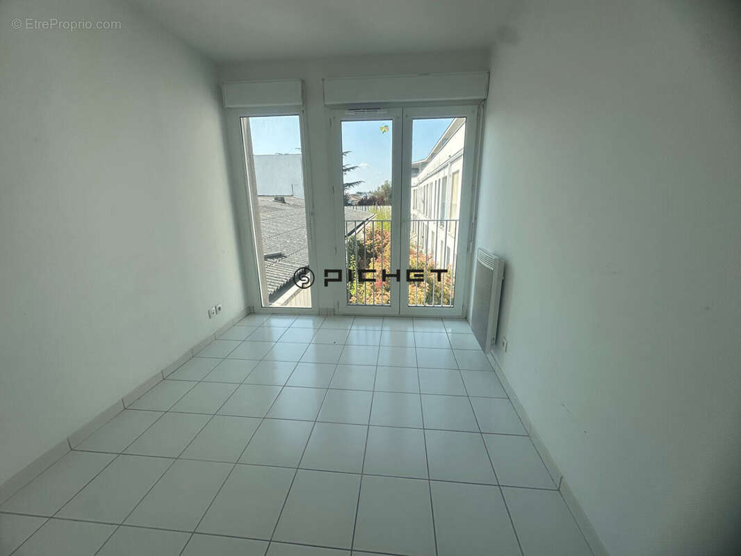 Appartement à VILLENAVE-D'ORNON