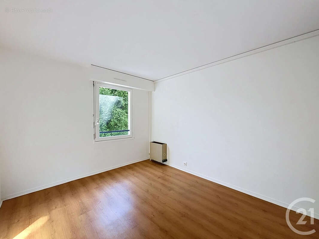 Appartement 92 m² à Avon  - photo 9
