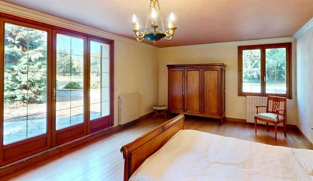 Propriete equestre de 9 hectares aux portes de paris - photo 8