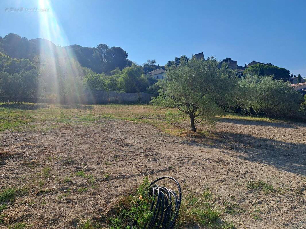 Photo 2 - Terrain à LAGNES