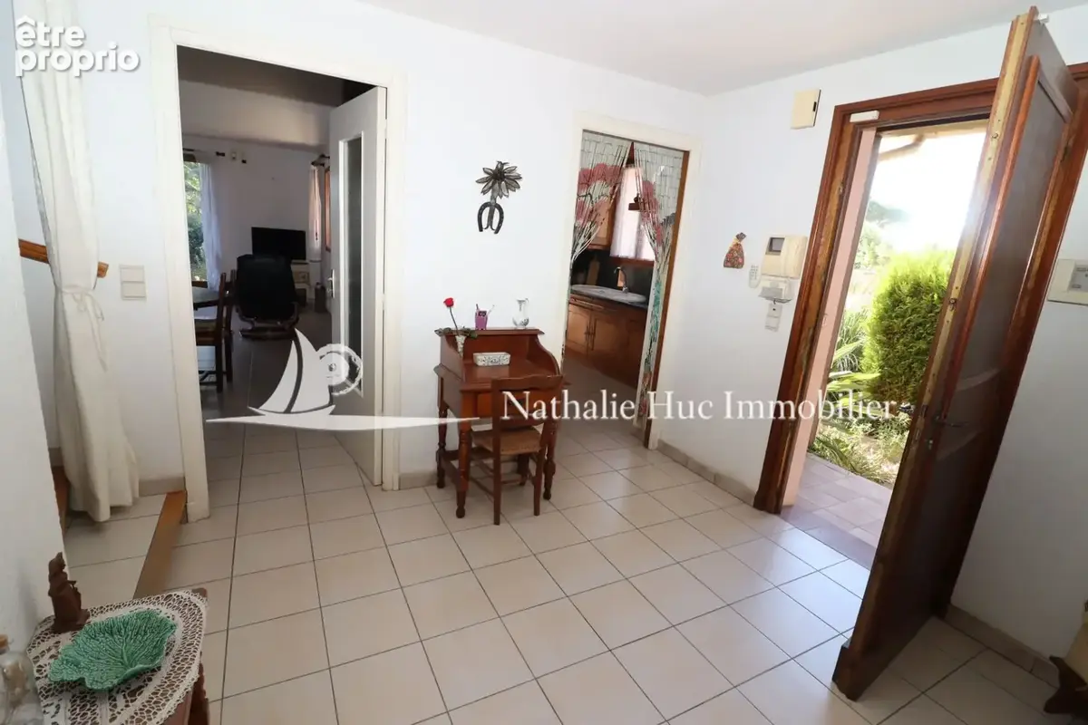 Maison 132 m² à Villelongue-De-La-Salanque  - photo 2