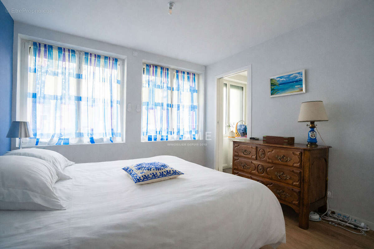 Maison à LES PONTS-DE-CE