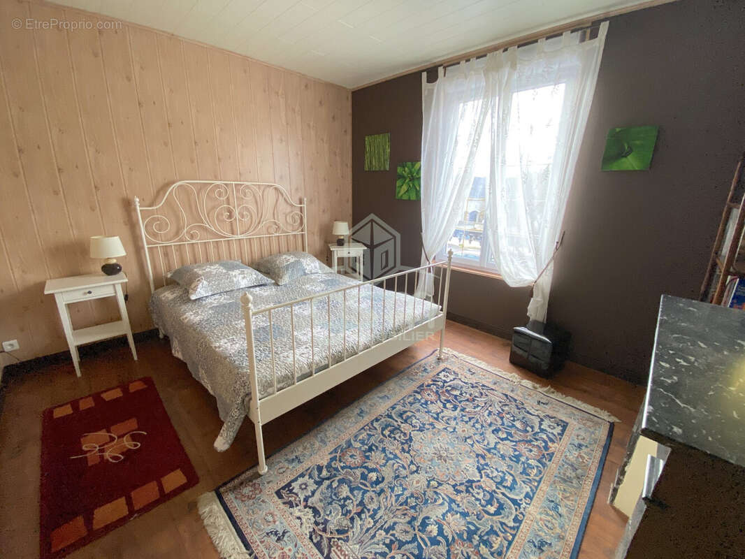 Maison à SAINTE-MAURE-DE-TOURAINE