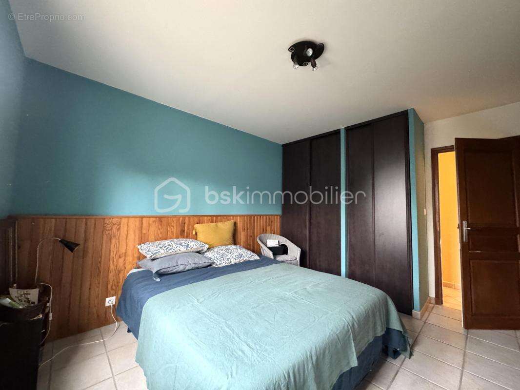 Maison à SALAISE-SUR-SANNE